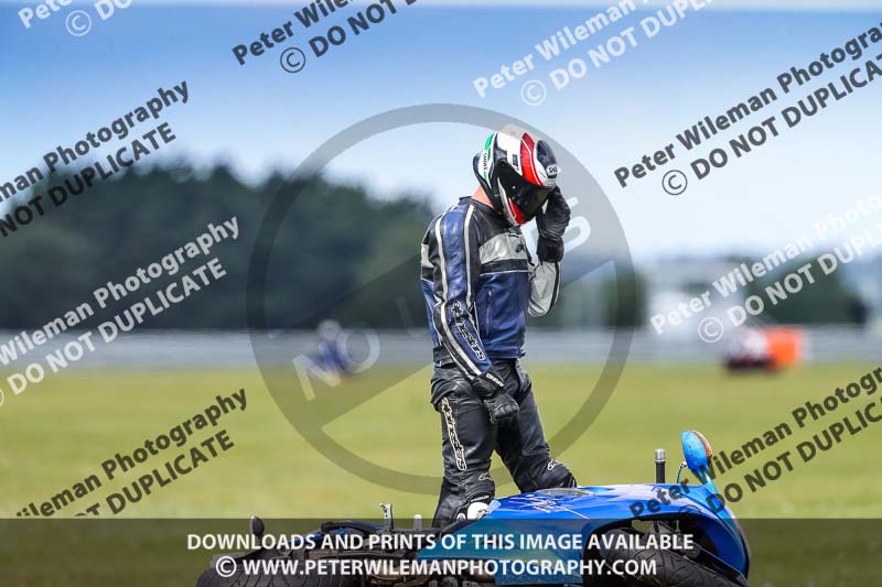 enduro digital images;event digital images;eventdigitalimages;no limits trackdays;peter wileman photography;racing digital images;snetterton;snetterton no limits trackday;snetterton photographs;snetterton trackday photographs;trackday digital images;trackday photos